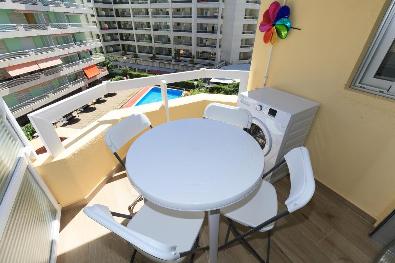Uhc Alboran Apartments 살루 외부 사진