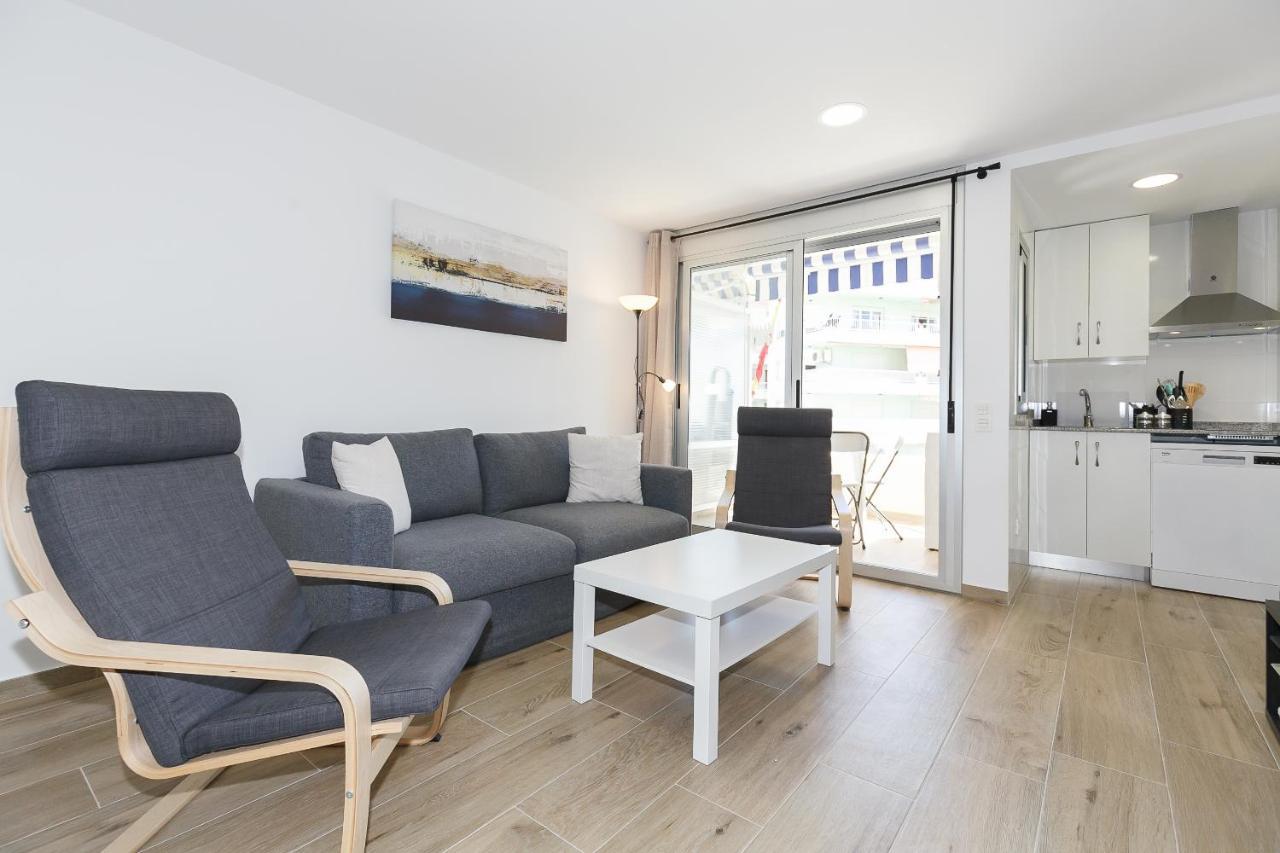Uhc Alboran Apartments 살루 외부 사진