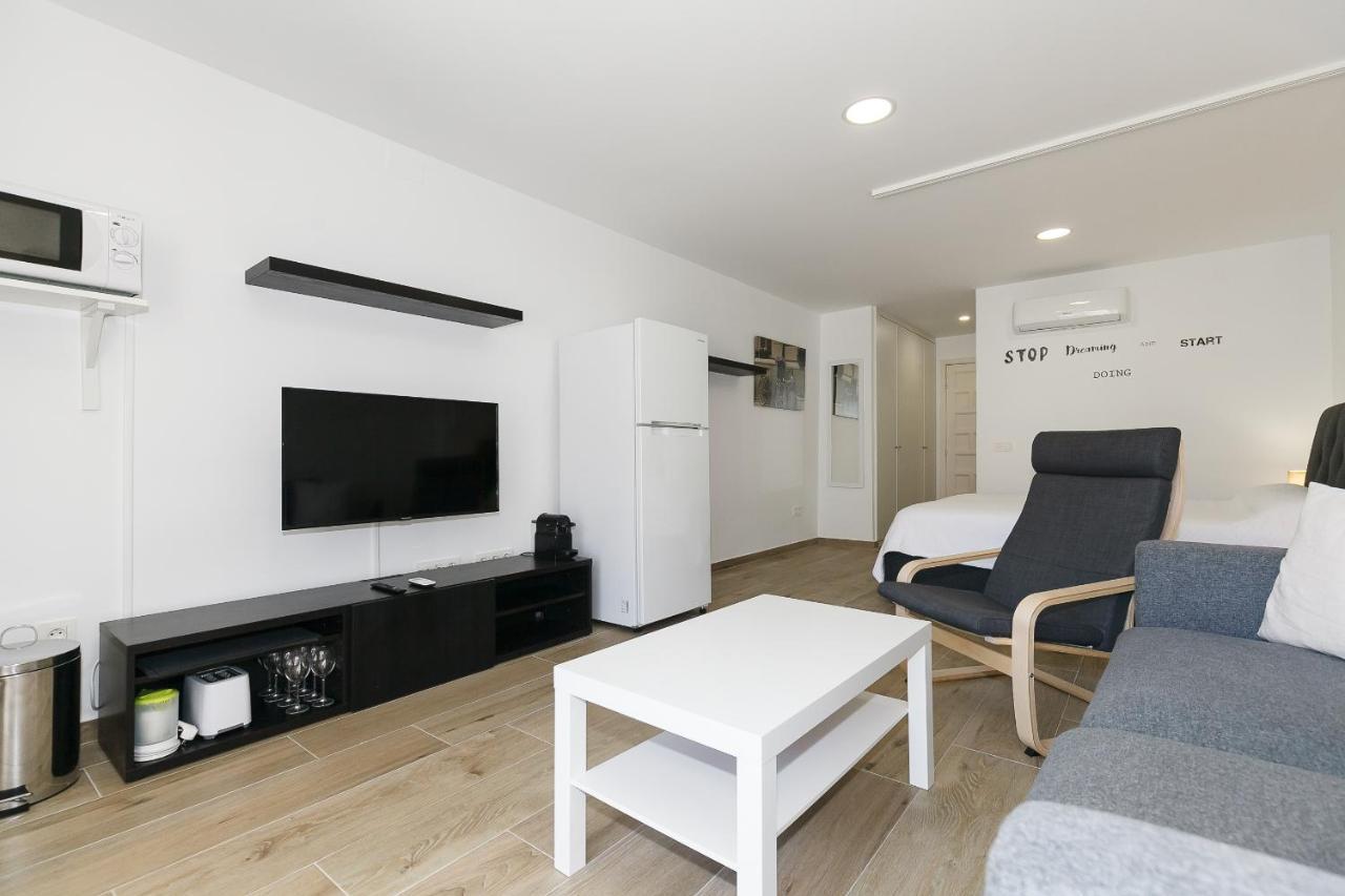 Uhc Alboran Apartments 살루 외부 사진